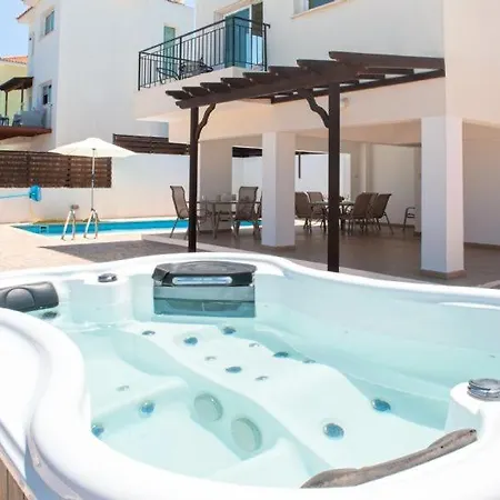 Ourania * Protaras