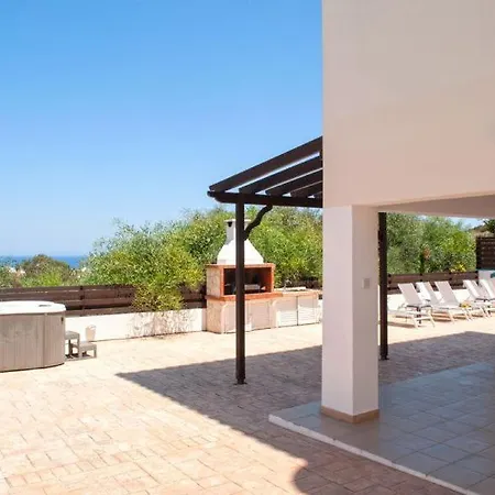 Ourania * Protaras